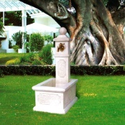 Gartenbrunnen Modell <b>Martina</b> <br> 40 cm breit 60 cm tief