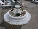 Springbrunnen aus Kunststein   —   fontaine en pierre artificielle